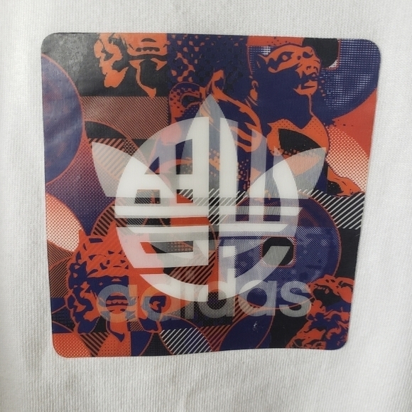 Adidas Originals Men's Lunar New Year Trefoil Graphic Lenticular Tee-Size L - Picture 7 of 9